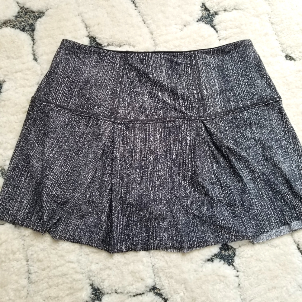 LULULEMON tennis skirt
